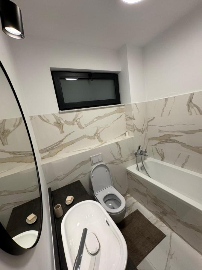 Warm Hotel Apartment Bucureşti Eksteriør bilde