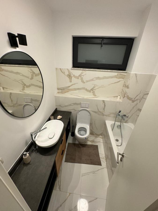 Warm Hotel Apartment Bucureşti Eksteriør bilde