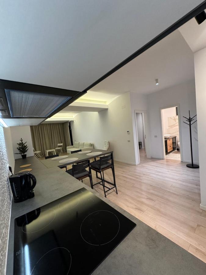 Warm Hotel Apartment Bucureşti Eksteriør bilde
