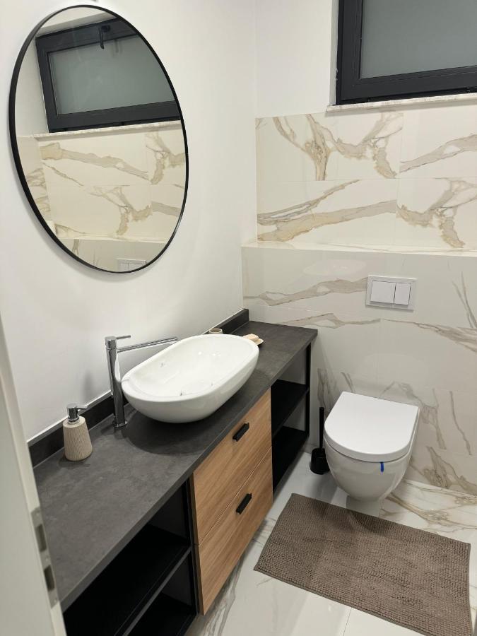 Warm Hotel Apartment Bucureşti Eksteriør bilde