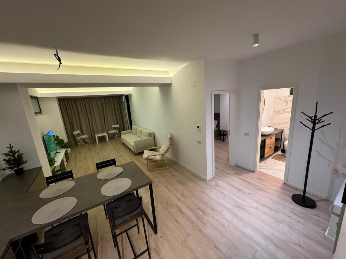 Warm Hotel Apartment Bucureşti Eksteriør bilde
