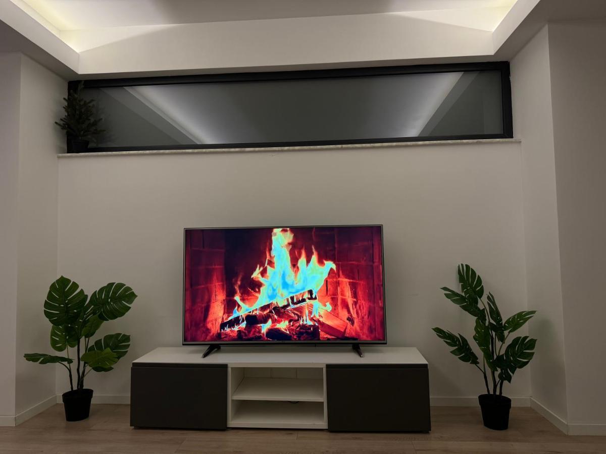 Warm Hotel Apartment Bucureşti Eksteriør bilde