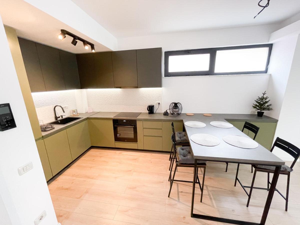 Warm Hotel Apartment Bucureşti Eksteriør bilde