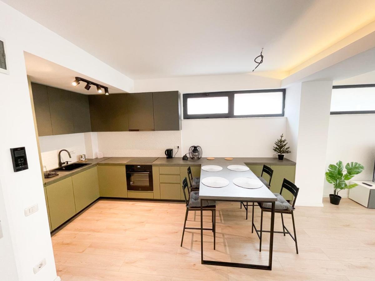 Warm Hotel Apartment Bucureşti Eksteriør bilde