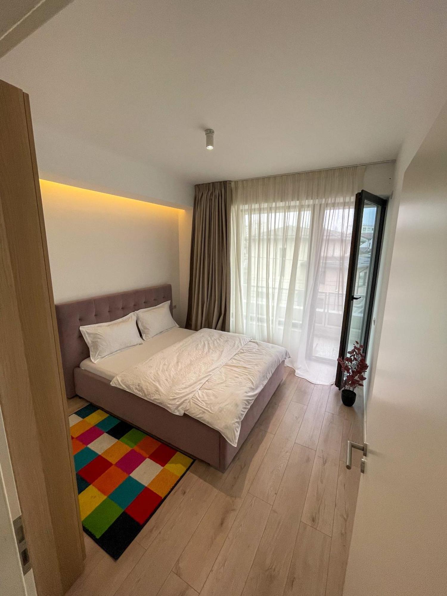 Warm Hotel Apartment Bucureşti Eksteriør bilde